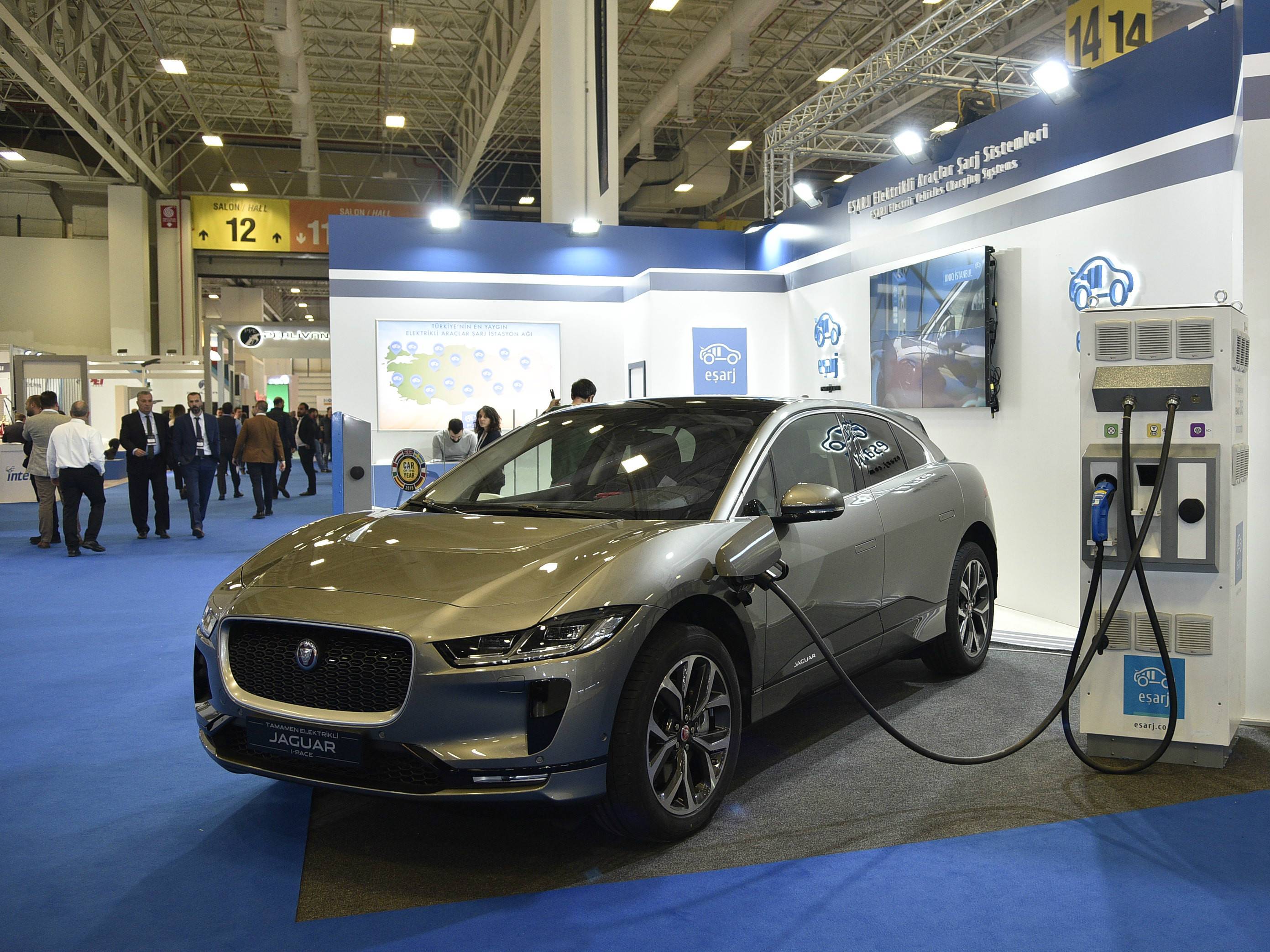 Petroleum Istanbul’da Tamamen Elektrikli Jaguar I-PACE